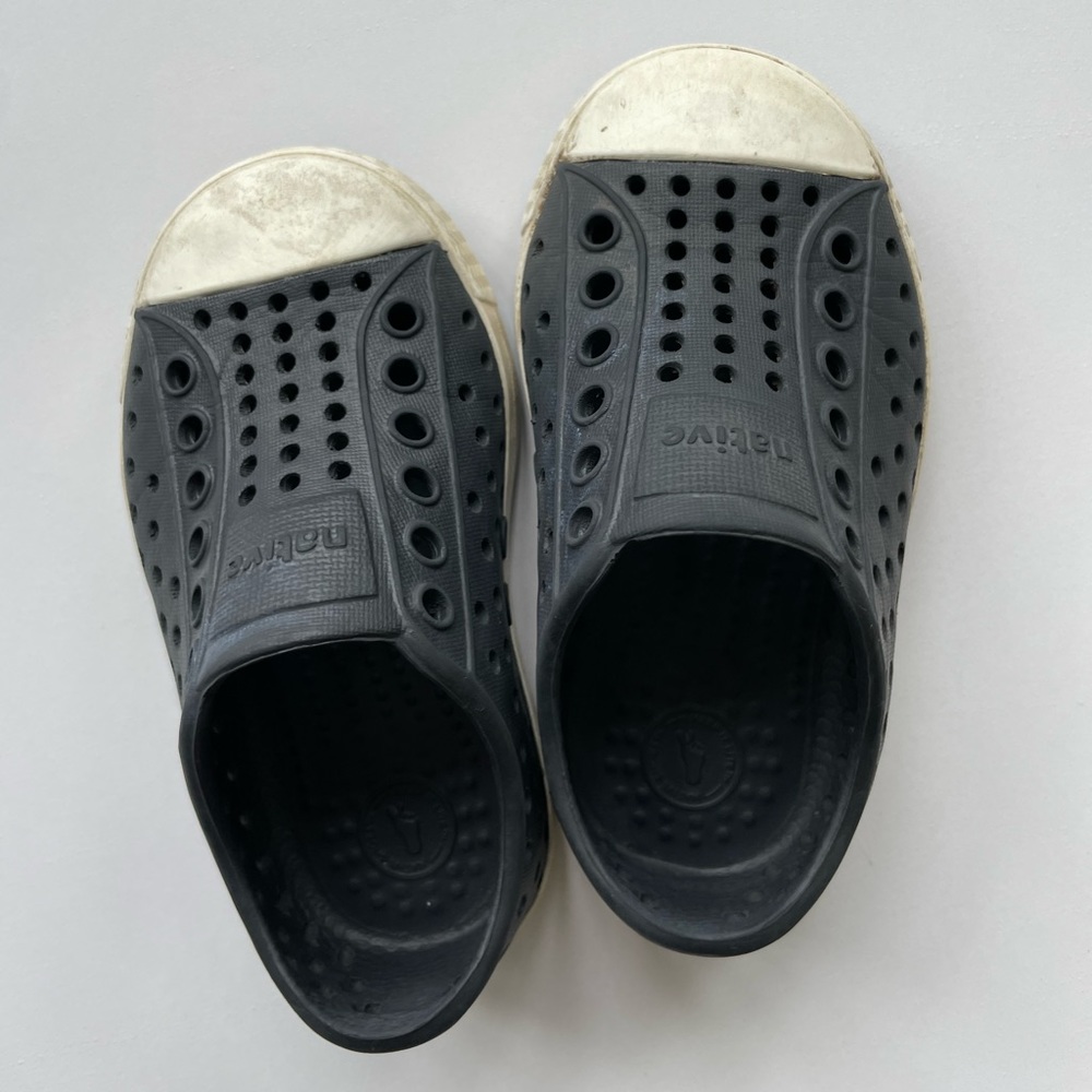 Native Shoes Jefferson Black Shoes Size C5